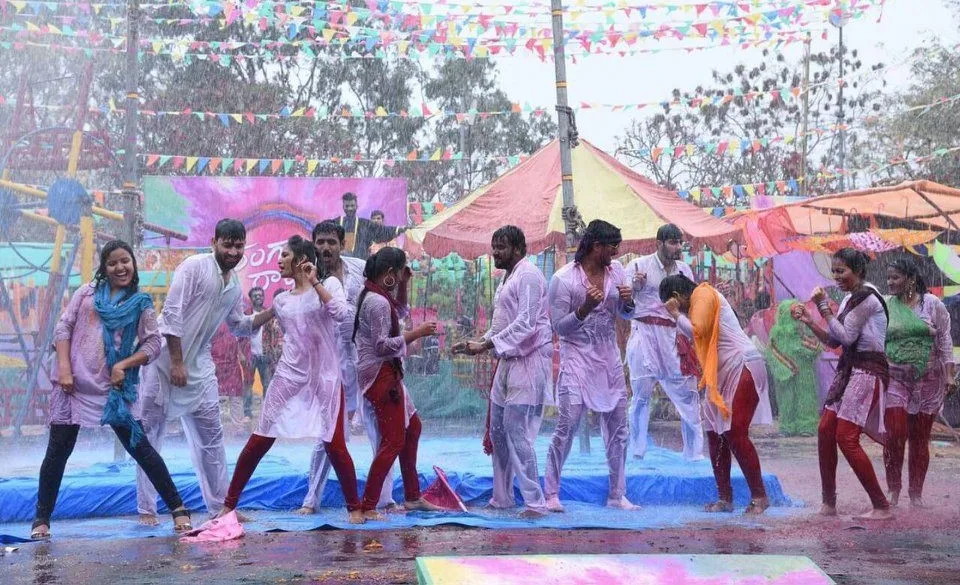 holi-party